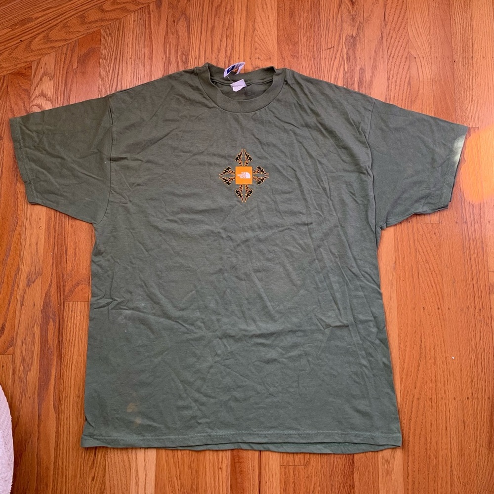 Men’s North Face Green T-shirt